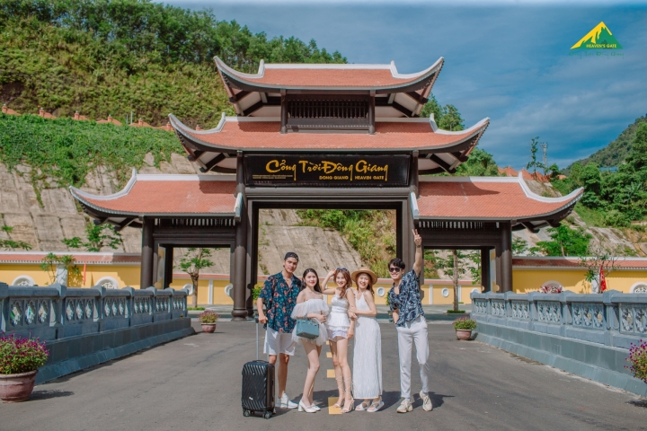 Đà Nẵng – Cổng Trời Đông Giang - Chạm Vào Miền Xanh Di Sản